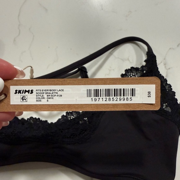 SKIMS Black Lace Bralette - Picture 3 of 3